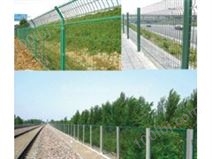 本厂供应优质护栏网、铁路护栏网 高速公路护栏网