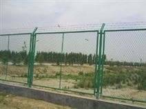 供应单位绿地护栏网防护网--安平蓝祥丝网厂